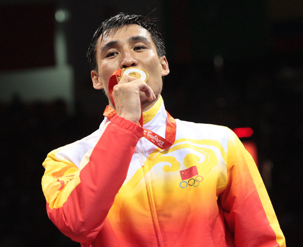 الصيني تشانغ شياو بينغ يفوز بذهبية الملاكمة وزن 81كجم للرجال  