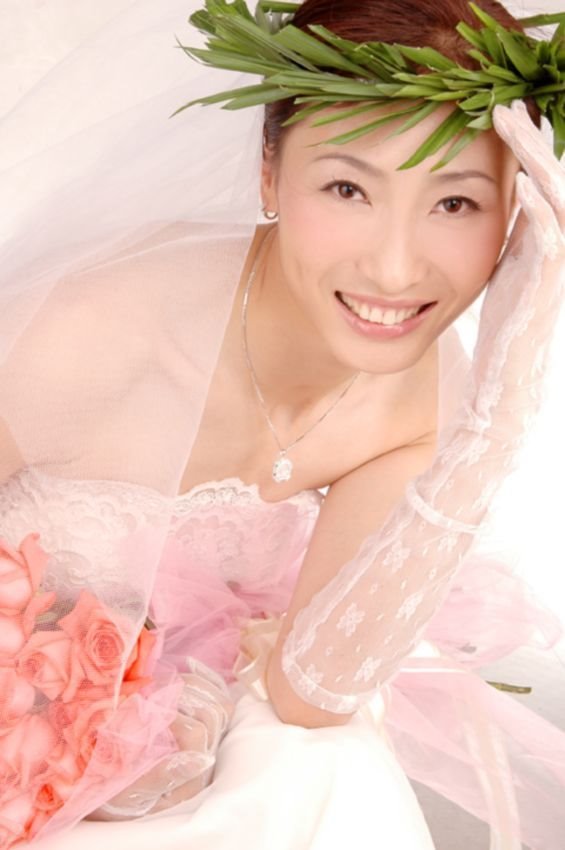 图文-张宁婚纱照 幸福新娘