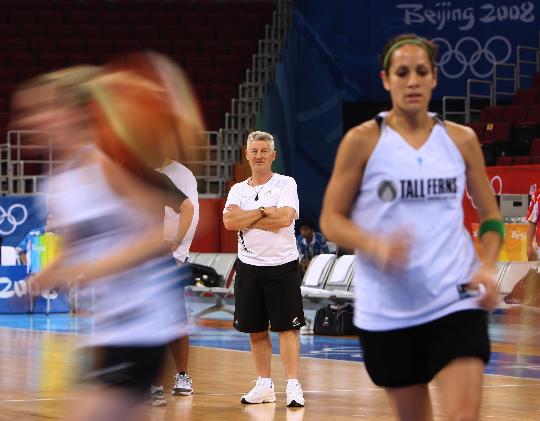 图文-新西兰女篮奥运赛前训练 教练心里有数