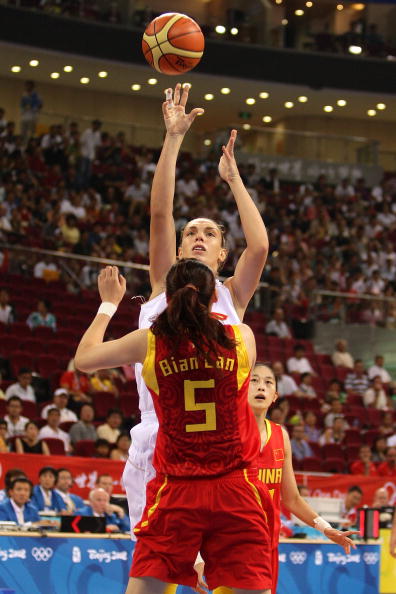 图文-中国女篮VS西班牙 西班牙队玛丽亚从容出手