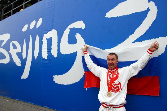 图文-男子双人皮艇500米颁奖 真正的奥运冠军