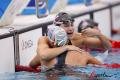 图文-200米自由泳佩莱格里尼夺冠 拥抱庆祝胜利