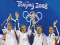图文-[奥运]女子水球决赛 荷兰队员集体欢庆胜利