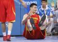图文-[奥运会]中国男篮VS美国 姚明：这下算谁的？