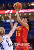 图文-[奥运会]中国女篮80-63新西兰 陈楠轻松投篮