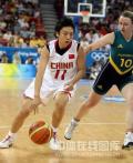 图文-[奥运会]中国女篮VS澳大利亚 对手严密防守