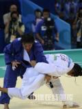 图文-杨秀丽获柔道女子78公斤级金牌 关键的一摔