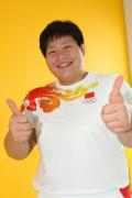 图文-奥运柔道冠军佟文做客新浪网 中国加油