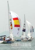 图文-帆船帆板选手青岛训练 各国选手适应场地
