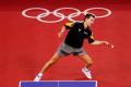 图文-中国获乒乓球男团冠军 波尔回球全力以赴