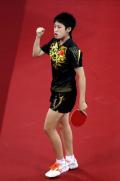 图文-乒乓球女子单打三四名决赛 郭跃赢球信心十足