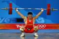 图文-举重77公斤级李宏利摘得银牌 坚持就是胜利