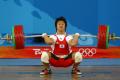 图文-举重77公斤级李宏利摘得银牌 杠铃如此之重