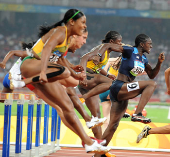 American Happer wins women's 100m hurdles