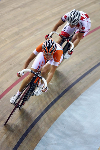 Photo: Dutch rider wins Women's Points Race title