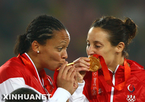 EEUU gana título de fútbol femenil en olimpiadas de Beijing 