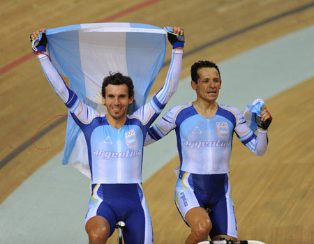 Cyclisme sur piste – Américaine ( H ) : Première médaille d'or pour L'Argentine