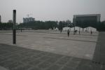 图文-“全国网站看奥运”第2天 篮球馆南门外广场