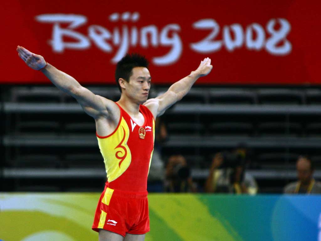 [分享奥运]杨威首夺奥运体操全能冠军_贴图专区_天涯论坛