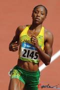 图文-奥运女子200米预赛放松慢跑