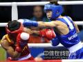 图文-男子拳击48公斤级邹市明夺冠 闪过对手一拳