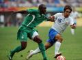 图为-[男足]尼日利亚vs日本 双方手上都有动作