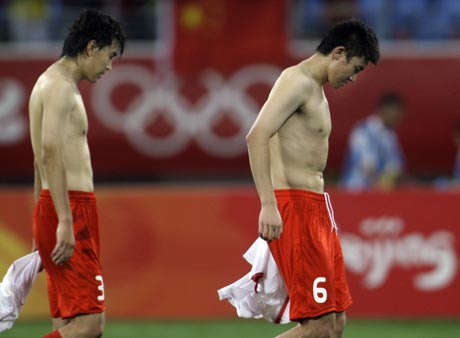 图文-[男足]中国0-2比利时 周海滨赛后很失落