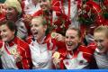 图文-奥运女子手球挪威队夺金 姑娘们非常开心