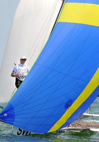 图文-帆船49人级前三轮争夺 瑞典选手在比赛中