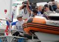 图文-男子单人艇决赛赛况 冠军古迪森接受采访