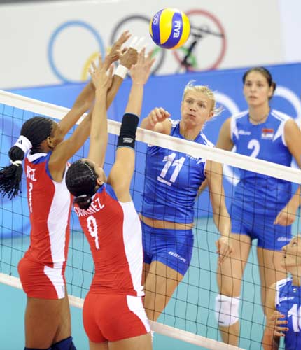 图文-女排1/4决赛古巴VS塞尔维亚 古巴队双人拦网