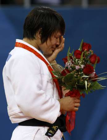 图文-[奥运]柔道女子63公斤级 谷本步实喜极而泣