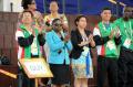 图文-圭亚那奥运代表团举行升旗仪式 集体鼓掌