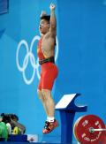 图文-08奥运会举重比赛集锦 龙清泉夺冠欢呼雀跃