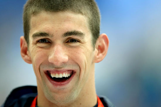 图文-男子200米自由泳美国夺冠 菲尔普斯开心的笑