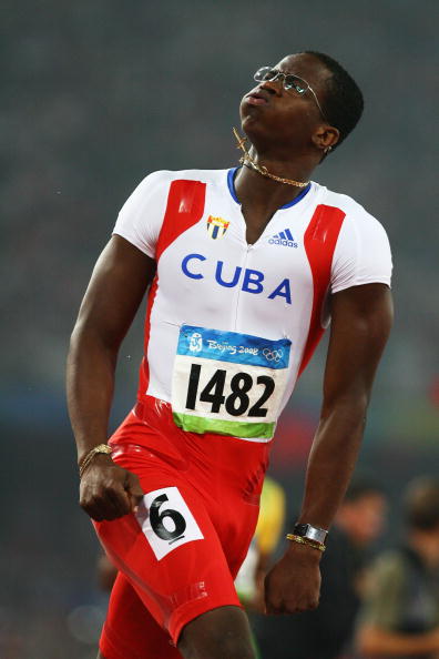 图文-奥运会男子110米栏决赛 罗伯斯霸气尽显