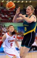 图文-[女篮半决赛]中国56-90澳大利亚 控球失误