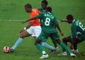 图文-荷兰国奥0-0尼日利亚 荷兰队巴布尔突破重围