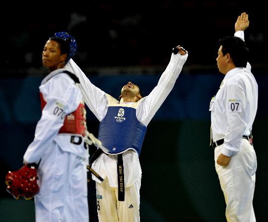 图文-奥运跆拳道男子58公斤级决赛 佩雷斯庆祝