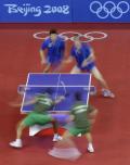图文-北京奥运会乒乓球赛事开战 舞动小球乒乓