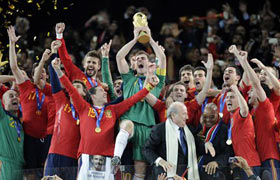 世界杯-西班牙加时绝杀10人荷兰加冕第8支冠军队