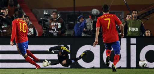 图文-[小组赛]西班牙2-0洪都拉斯 小法险些进球