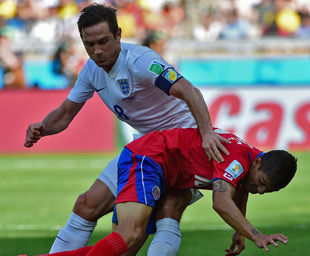 世界杯-英格兰战平1分垫底出局哥斯达黎加夺头名