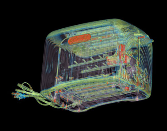 医科学生用X射线成像技术拍摄物体(图)