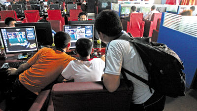 重庆电子竞技俱乐部变网吧 未悬挂任何证照_互