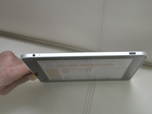 ƻ��iPad�Ķ�����ƣ���������˷�͵�Դ��ť