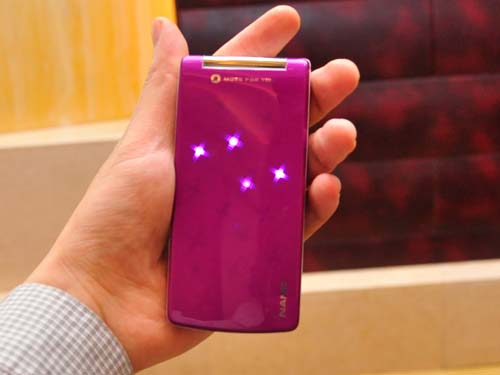 国产手机新军夏朗发布十款新机_手机