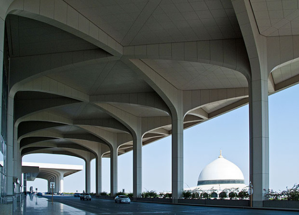 国王机场:世界最大的机场 就占地面积来说,法赫德国王国际机场(king