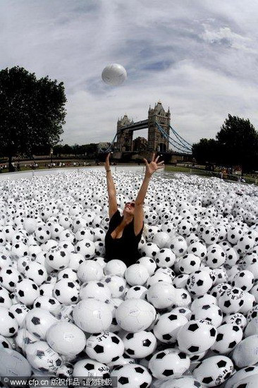 ������Ա���������Ϸ��