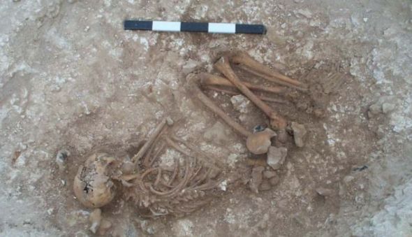 英国巨石阵发现3500年前男童尸骸(图)